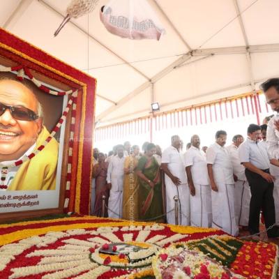 லைஞரின் 102வது பிறந்தநாளை கோவையில் கொண்டாடிய அன்பு உடன் பிறப்புக்கள்