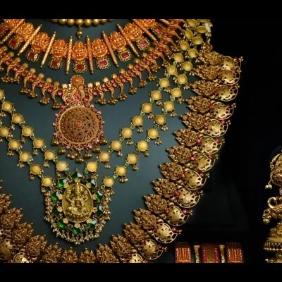 கோவையில் இன்று, 24 மே 2025, தங்கத்தின் விலை பின்வருமாறு உள்ளது: