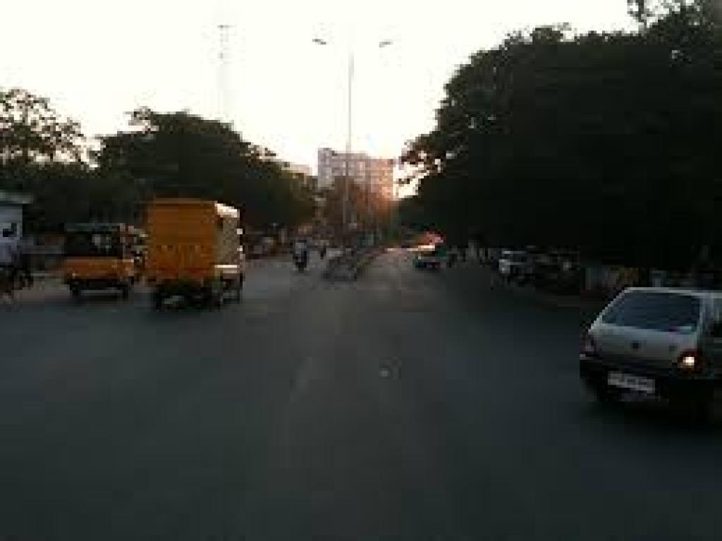 கோவையின் முக்கிய சாலைகளில் 60 கோடி ரூபாய் மதிப்பில் புதிய நடைபாதைகள்