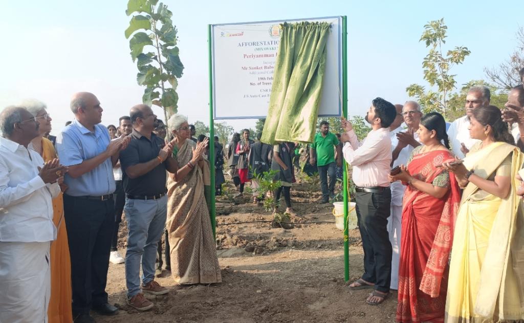 பத்து இலட்சம் மரங்களை கடந்த சிறுதுளி – அன்னூரில் 17,500 மரக்கன்றுகள் நடவு