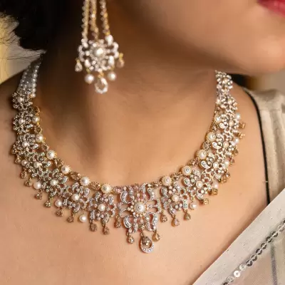 கோவையில் இன்று 3.6.2025 தங்கம் விலை நேற்றை விட உயர்ந்துள்ளது