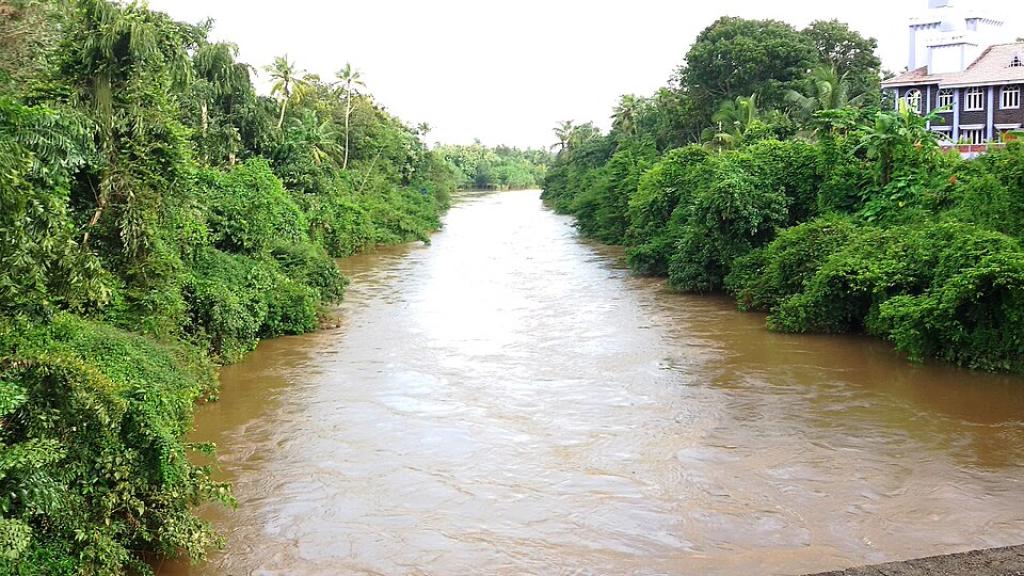 வந்ததே நொய்யலில் வெள்ளம்; மகிழ்ந்ததே மக்கள் உள்ளம்!