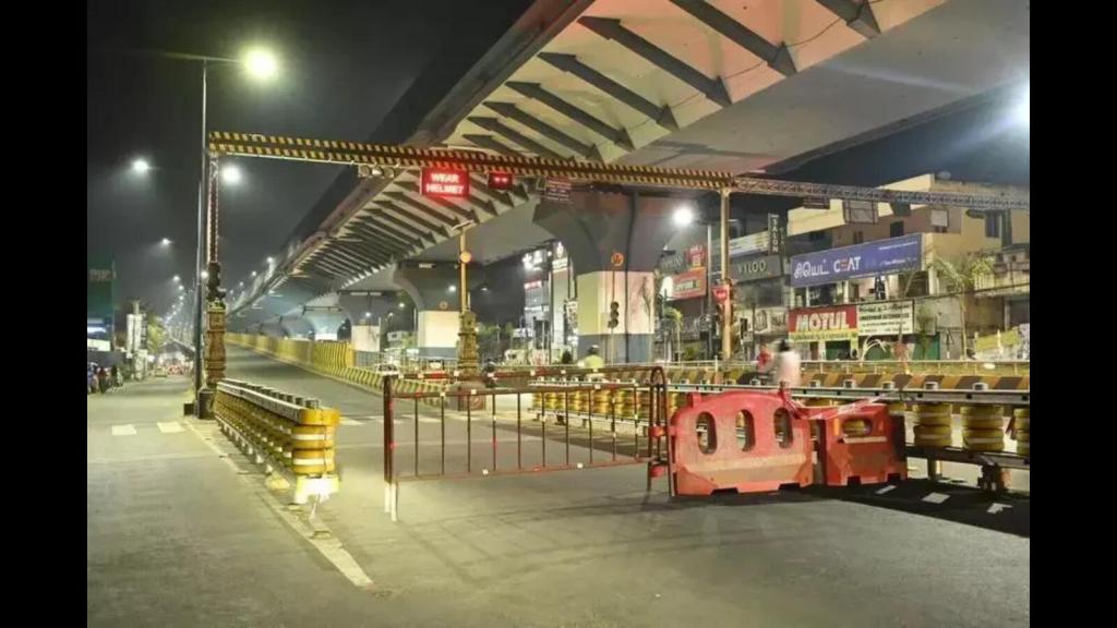 கோவை மேம்பாலங்களில் இரவு தடைகள் நீக்கம்