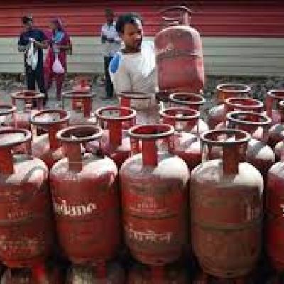 சிலிண்டர் தட்டுப்பாடு ஹோட்டல் விலை உயர்வு